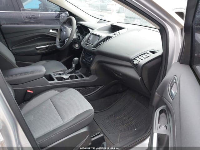 2017 FORD ESCAPE SE 5