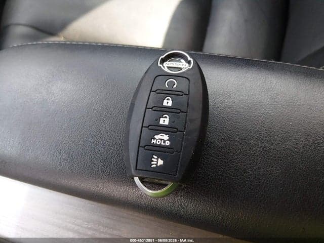 2017 NISSAN MURANO PLATINUM 11