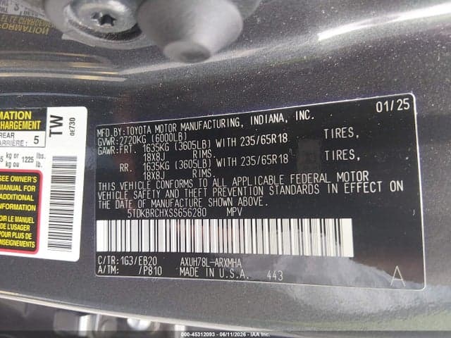 2025 TOYOTA HIGHLANDER HYBRID XLE 9