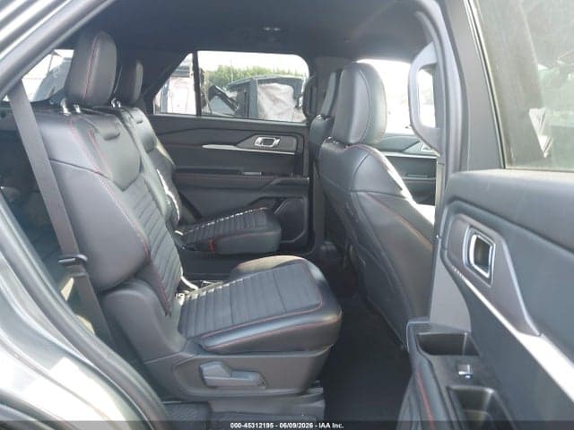 2025 FORD EXPLORER ST-LINE 8