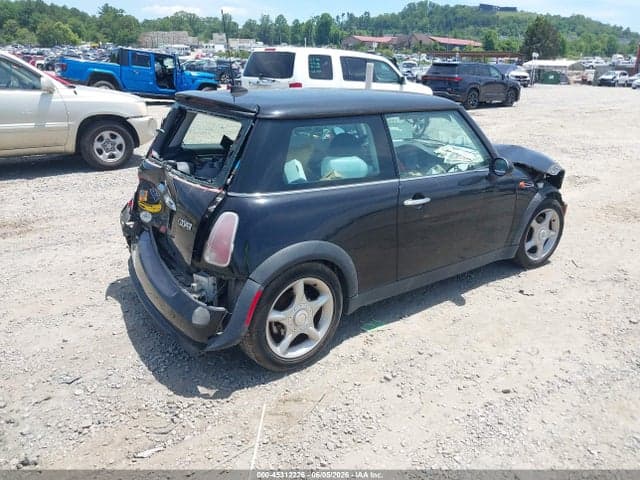 2005 MINI COOPER 4