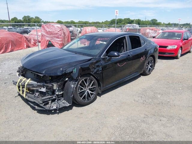 2023 TOYOTA CAMRY SE 2