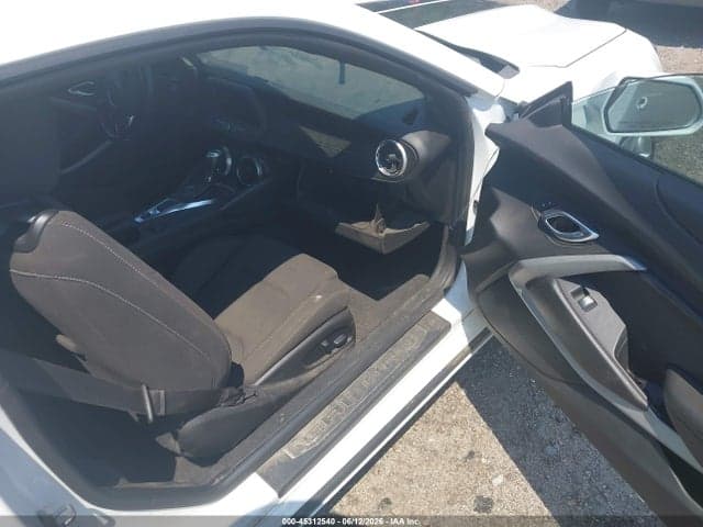 2019 CHEVROLET CAMARO 1LT 5