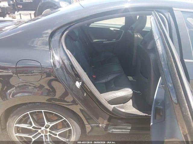 2017 VOLVO S60 T6 8