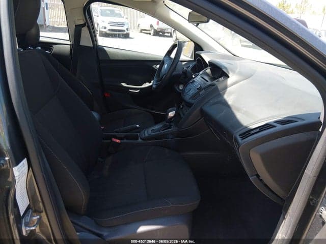 2017 FORD FOCUS SE 5