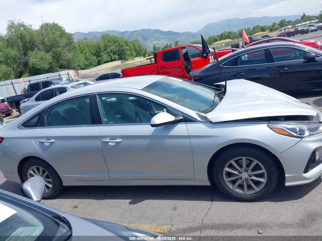 2019 HYUNDAI SONATA SE 13