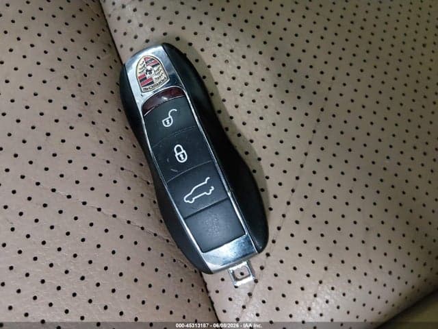 2013 PORSCHE CAYENNE DIESEL 11