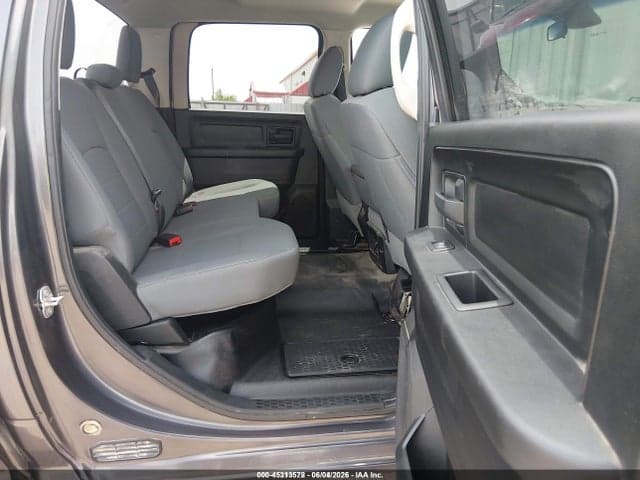 2018 RAM 1500 8