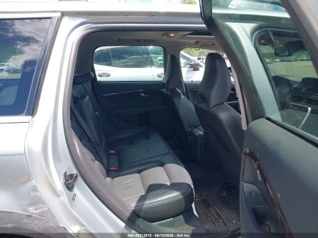 2013 VOLVO XC70 T6/T6 8