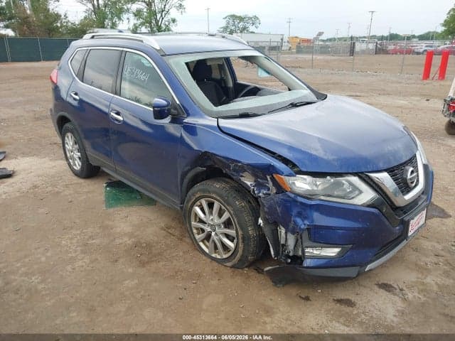 2017 NISSAN ROGUE SV - 1