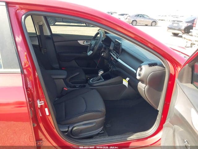 2024 KIA FORTE LXS 5
