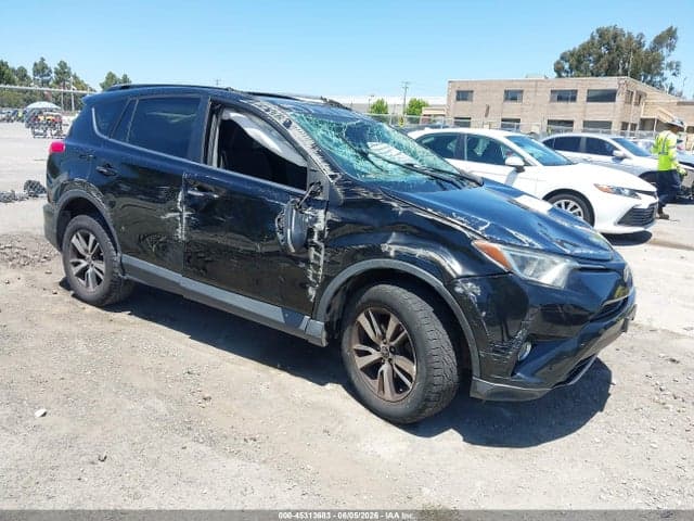 2017 TOYOTA RAV4 XLE