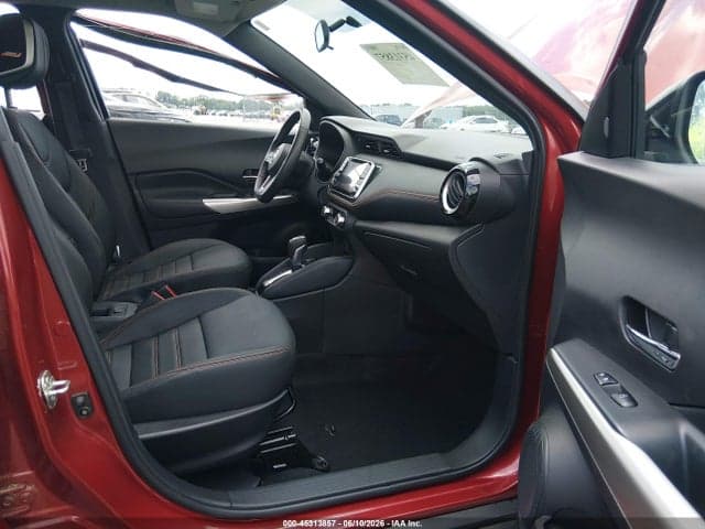 2019 NISSAN KICKS SR 5