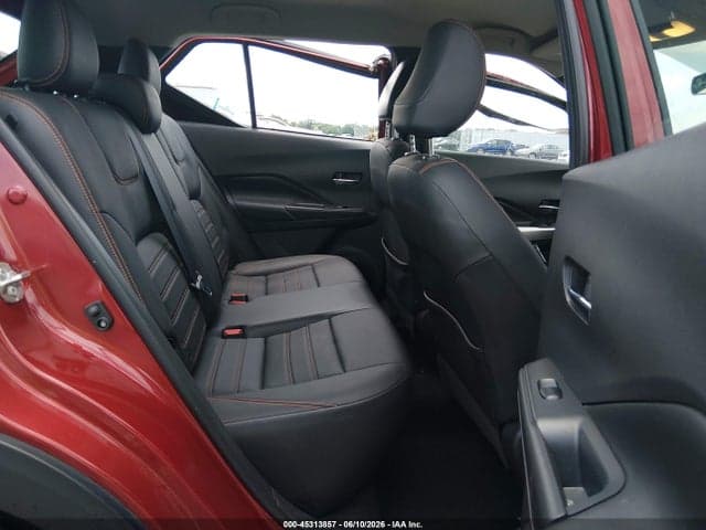 2019 NISSAN KICKS SR 8