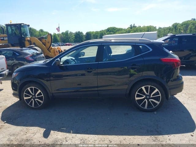 2017 NISSAN ROGUE SPORT SL 15