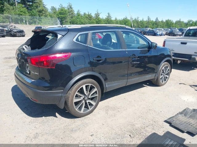 2017 NISSAN ROGUE SPORT SL 4