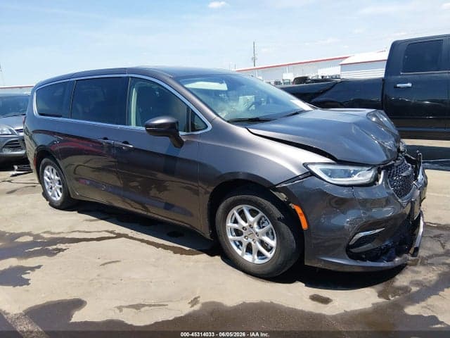 2023 CHRYSLER PACIFICA TOURING L 1