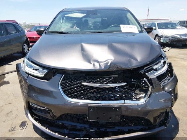 2023 CHRYSLER PACIFICA TOURING L 6
