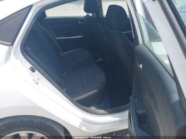 2021 HYUNDAI ACCENT SE 8