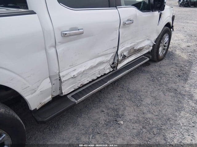 2025 FORD F-150 LARIAT 6