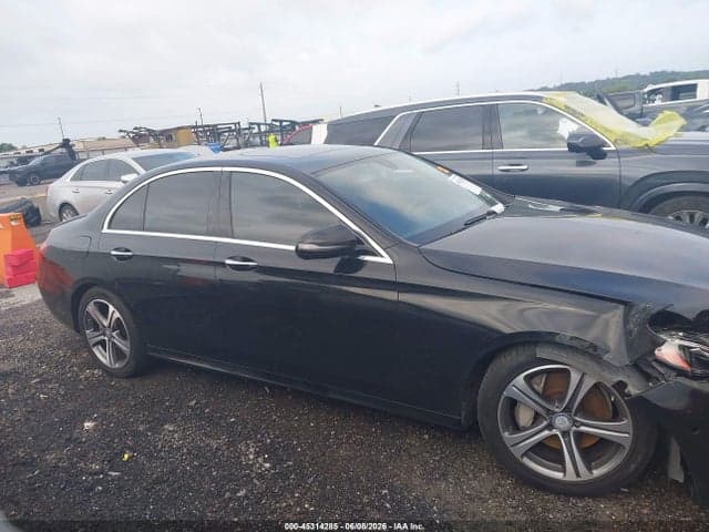 2017 MERCEDES-BENZ E 300 13