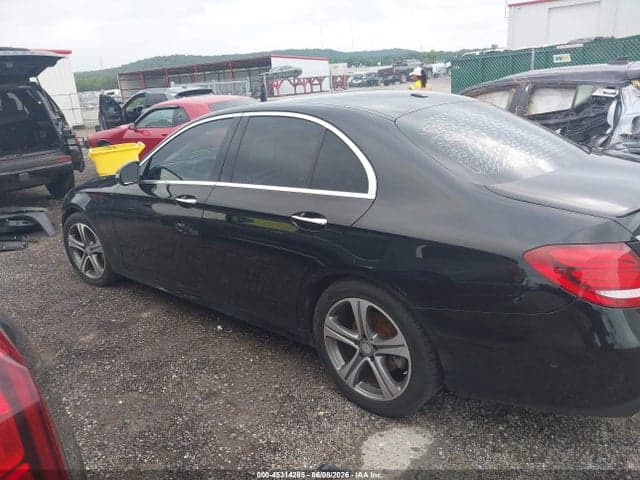 2017 MERCEDES-BENZ E 300 14