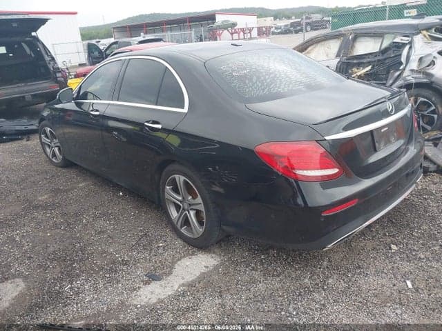 2017 MERCEDES-BENZ E 300 3