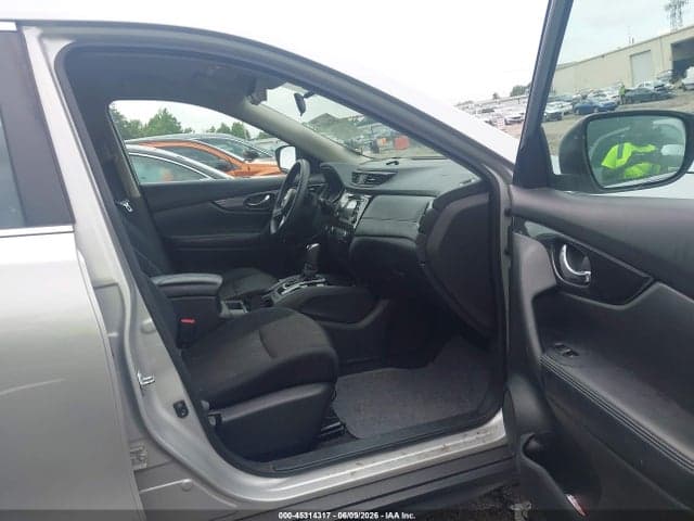 2017 NISSAN ROGUE S 5