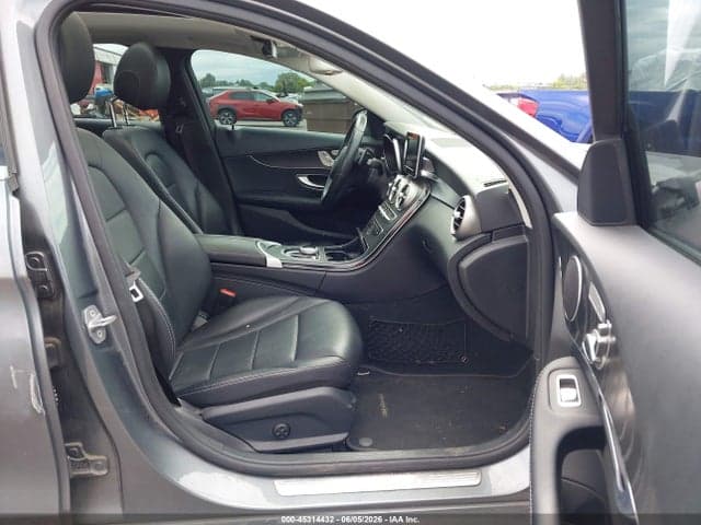 2017 MERCEDES-BENZ C 300 4MATIC 5