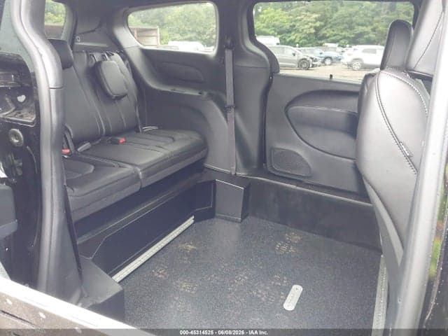 2026 CHRYSLER PACIFICA SELECT 8