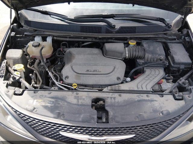 2022 CHRYSLER VOYAGER LX 10