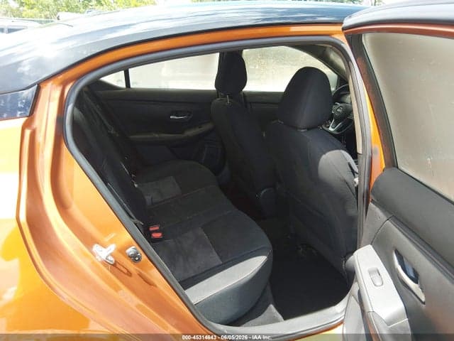 2025 NISSAN SENTRA SR 8
