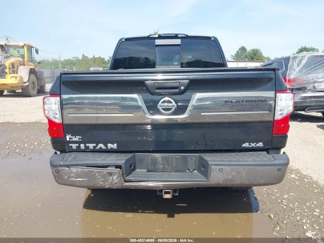 2018 NISSAN TITAN PLATINUM RESERVE 16
