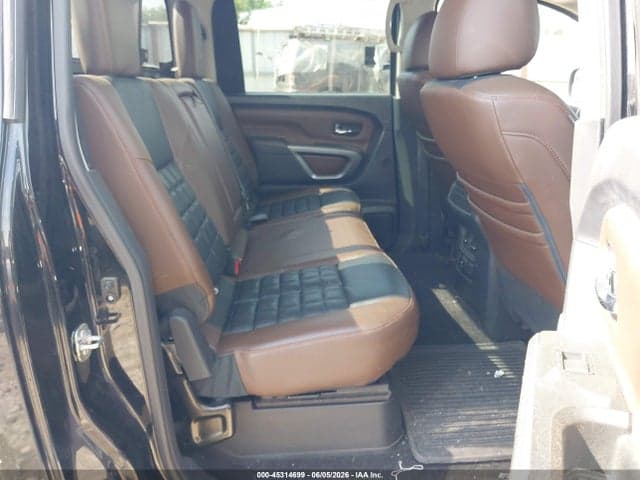 2018 NISSAN TITAN PLATINUM RESERVE 8