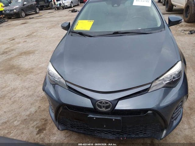 2018 TOYOTA COROLLA SE 12