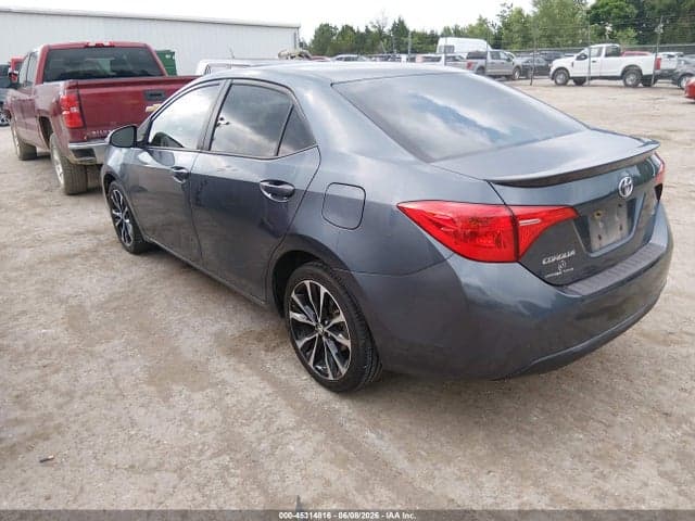 2018 TOYOTA COROLLA SE 3