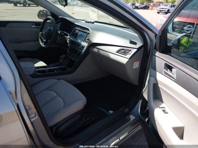 2017 HYUNDAI SONATA HYBRID SE 5