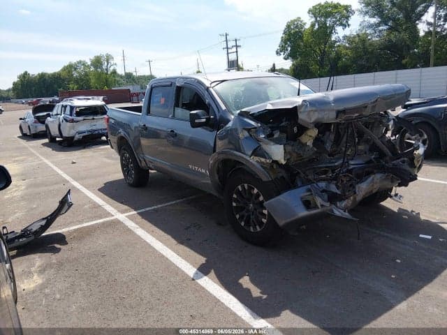 2019 NISSAN TITAN PRO-4X 1