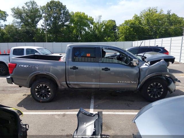 2019 NISSAN TITAN PRO-4X 12