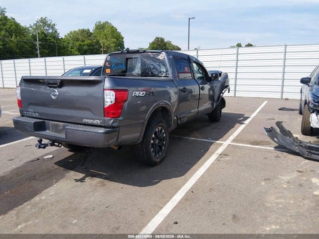 2019 NISSAN TITAN PRO-4X 4