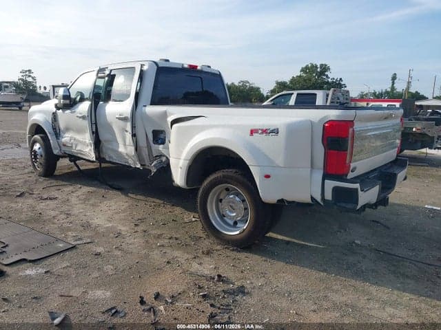 2024 FORD F-450 LIMITED 3