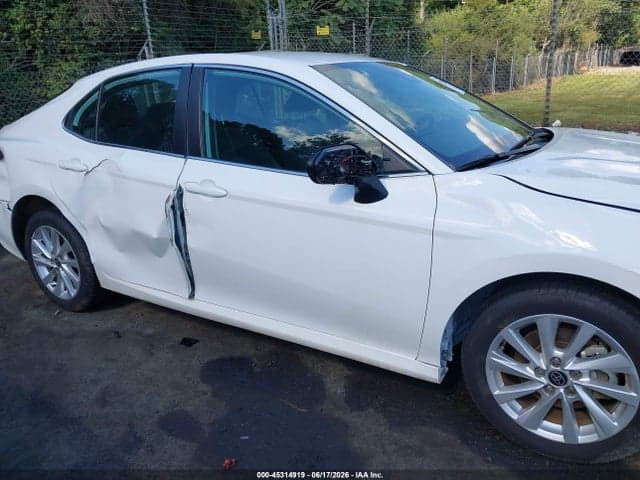 2024 TOYOTA CAMRY LE 14