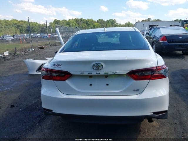 2024 TOYOTA CAMRY LE 17
