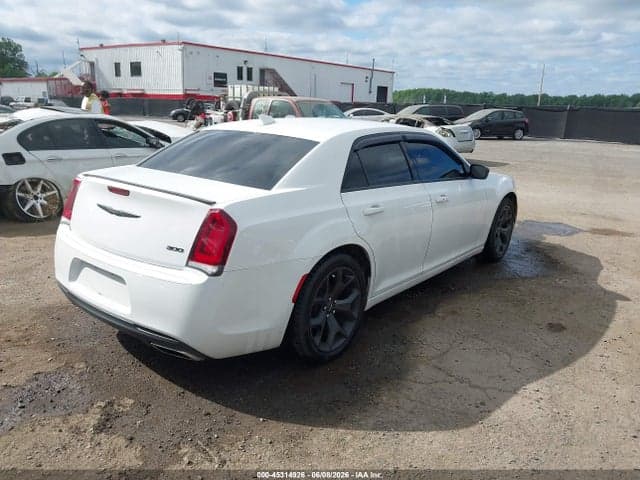 2020 CHRYSLER 300 TOURING 4