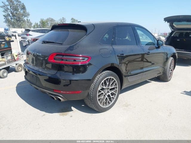 2016 PORSCHE MACAN S 4