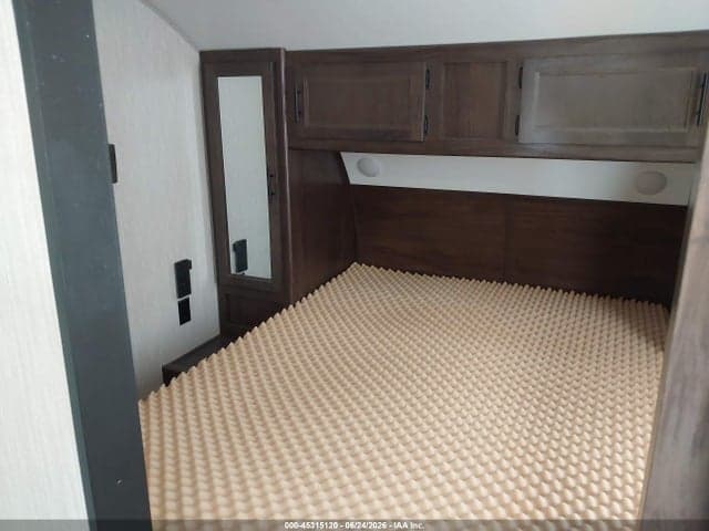 2021 FOREST RIVER CHEROKEE M-304BH 5