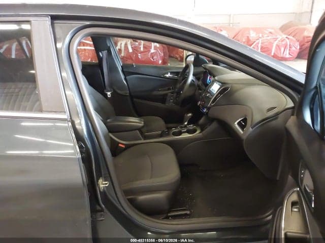 2017 CHEVROLET CRUZE LT AUTO 5
