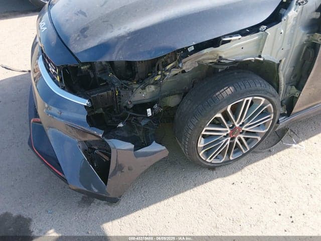2023 KIA FORTE GT 6