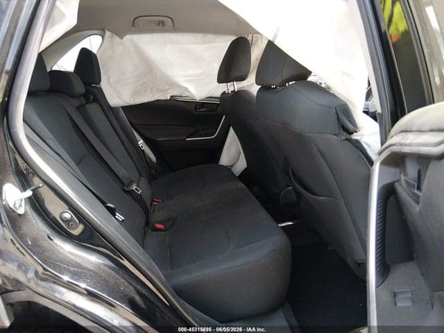 2021 TOYOTA RAV4 LE 8