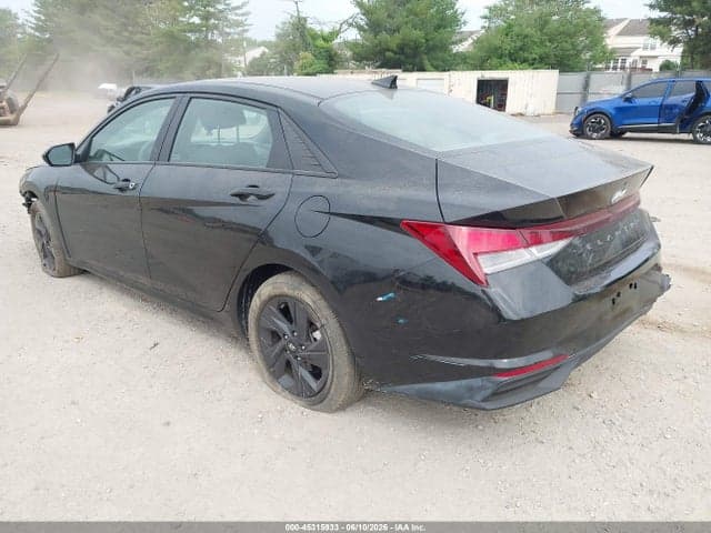 2021 HYUNDAI ELANTRA SEL 3